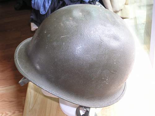 Info on this US style helmet