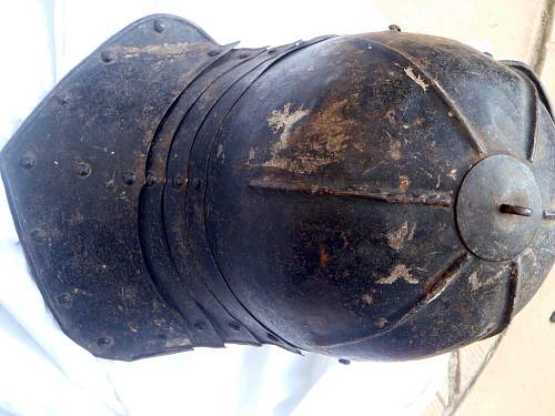 My ORIGINAL English Civil war helmet.Lobster-tailed pot helmet (zischagge)