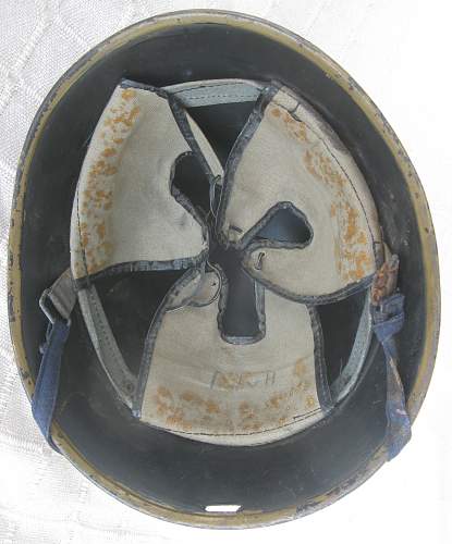 Dutch Civil Defence helmet