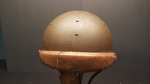 Ques Collection -- French helmets? ( post 3)