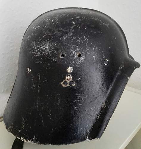 Iraqi Fedayeen helmet.