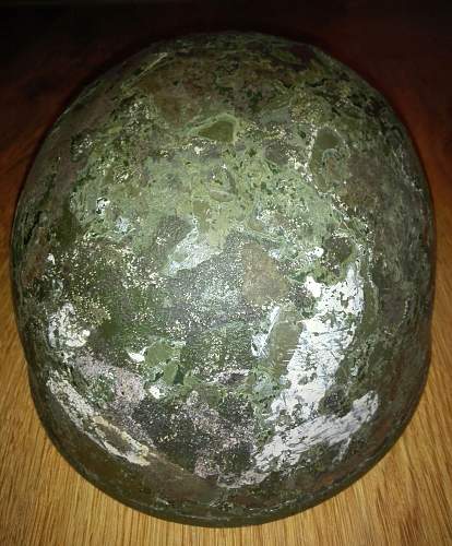 WW2 British Para/ RAC or post war British or Belgian Para/Tank relic helmet?