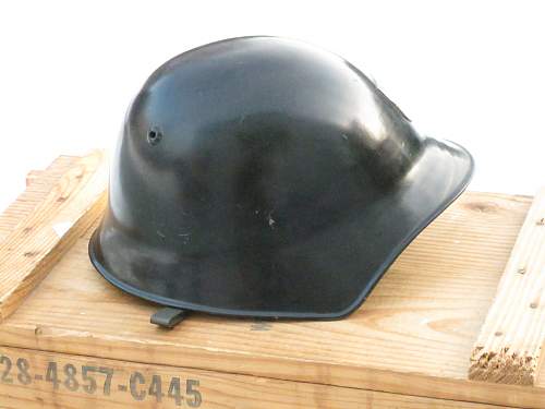 Swiss M18/40 helmet- Unique badge and maker label