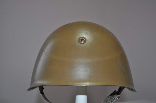 Italian M33 helmet-1947-90