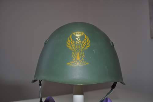 Italian M33 helmet-1947-90