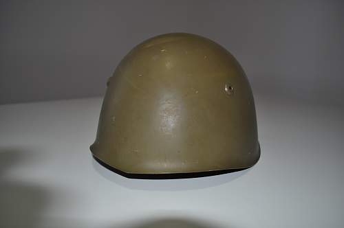 Italian M33 helmet-1947-90