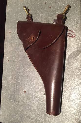 Leather thickness used in Sam Browne revolver ammo pouches
