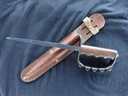 1917 A.C. Co. Trench Knife