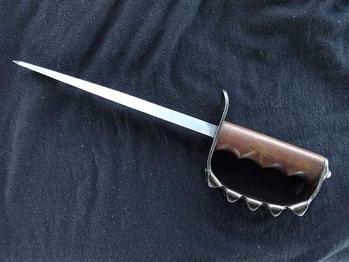 1917 A.C. Co. Trench Knife