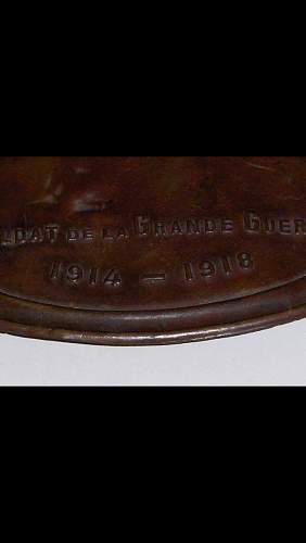 Adrian Helmet Veteran plaque: original/fake?