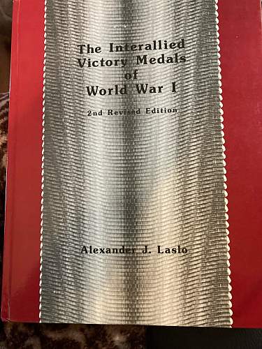 US WW1 Victory medal lapel pin