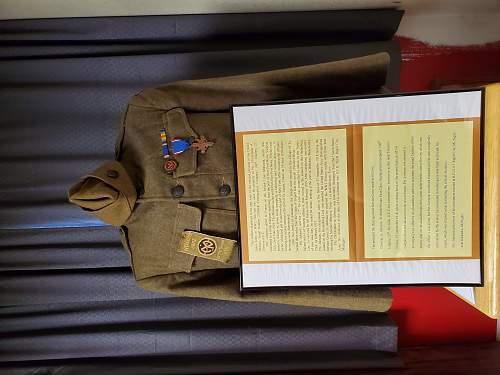 WW1 DSC recipient uniform