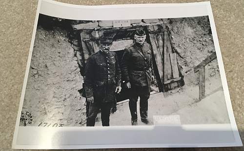 WW1 photos HQ and captured German gun