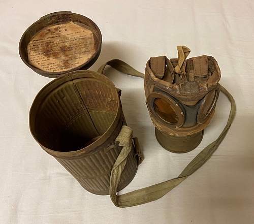 Is This French ARS Gas Mask The WW1 Version Or The Post War Version?