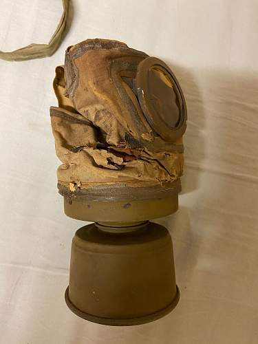 Is This French ARS Gas Mask The WW1 Version Or The Post War Version?