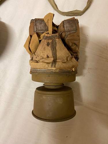 Is This French ARS Gas Mask The WW1 Version Or The Post War Version?