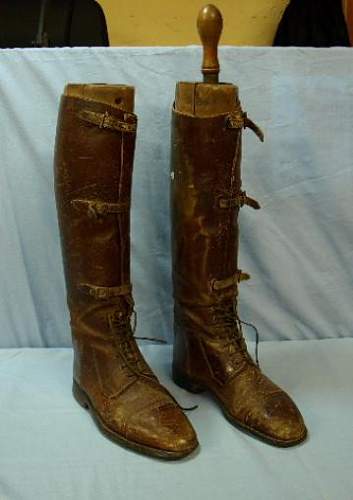 Pair of ww1 british boots