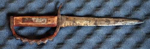 ID a Trench Knife