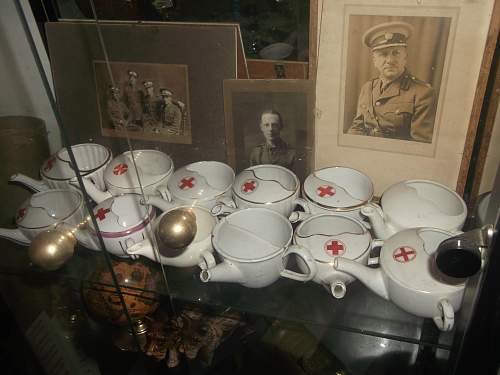 WW1 hospital cups