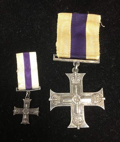 WWI British Military Cross &amp; Miniature Named to 20th Canadian Captian