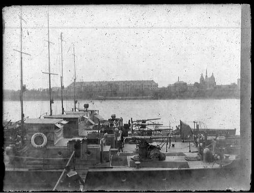 WW1 Glass Plate Negatives, Letters and Photographs
