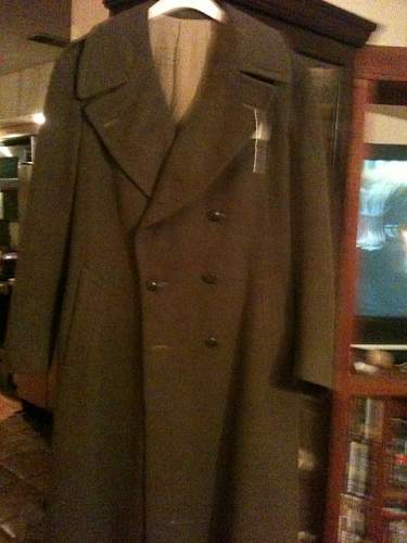 was told this overcoat is ww l is it? and what Army was it for? labeled boyer paris france