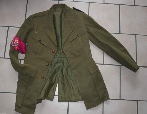 WW1 British Private purchase Officers Tunic ???? not sure ....help required !!