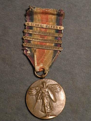 WW1 France and US Victory Medals