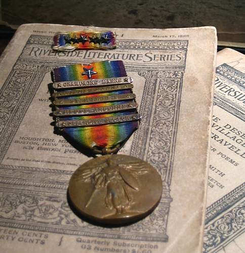 WW I Victory Medal W/Citation Star and Five Clasps, Ribbon Bar With Corresponding Number of Stars
