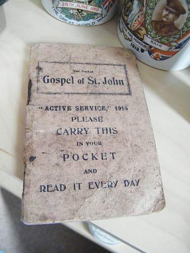 1914 edition active service pocket Gospel of St John.
