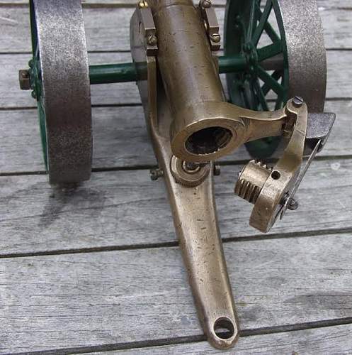 Model field gun