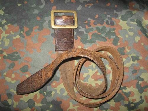 British 1915 dated Belt