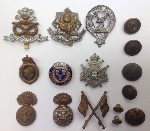 WW1 British cap badges