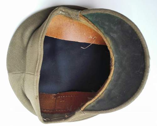 WW1 British visor cap?